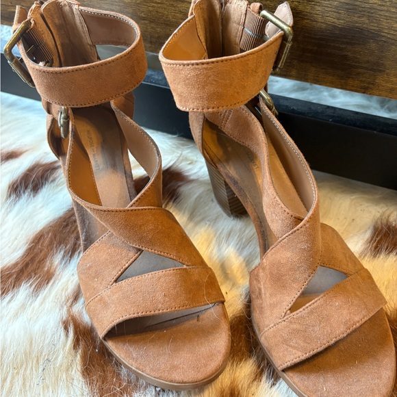 Melrose and Market Tan Suede Heels— never worn - Picture 1 of 4